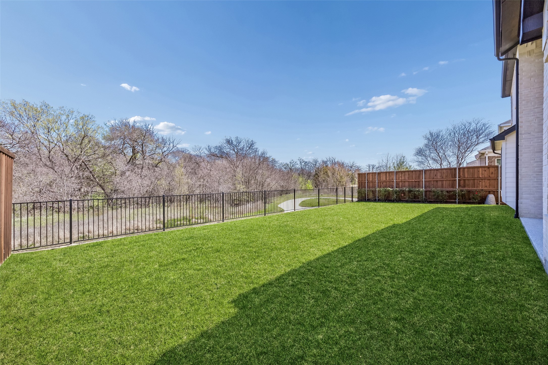 4913 Meadow Creek Drive Mckinney TX 75070