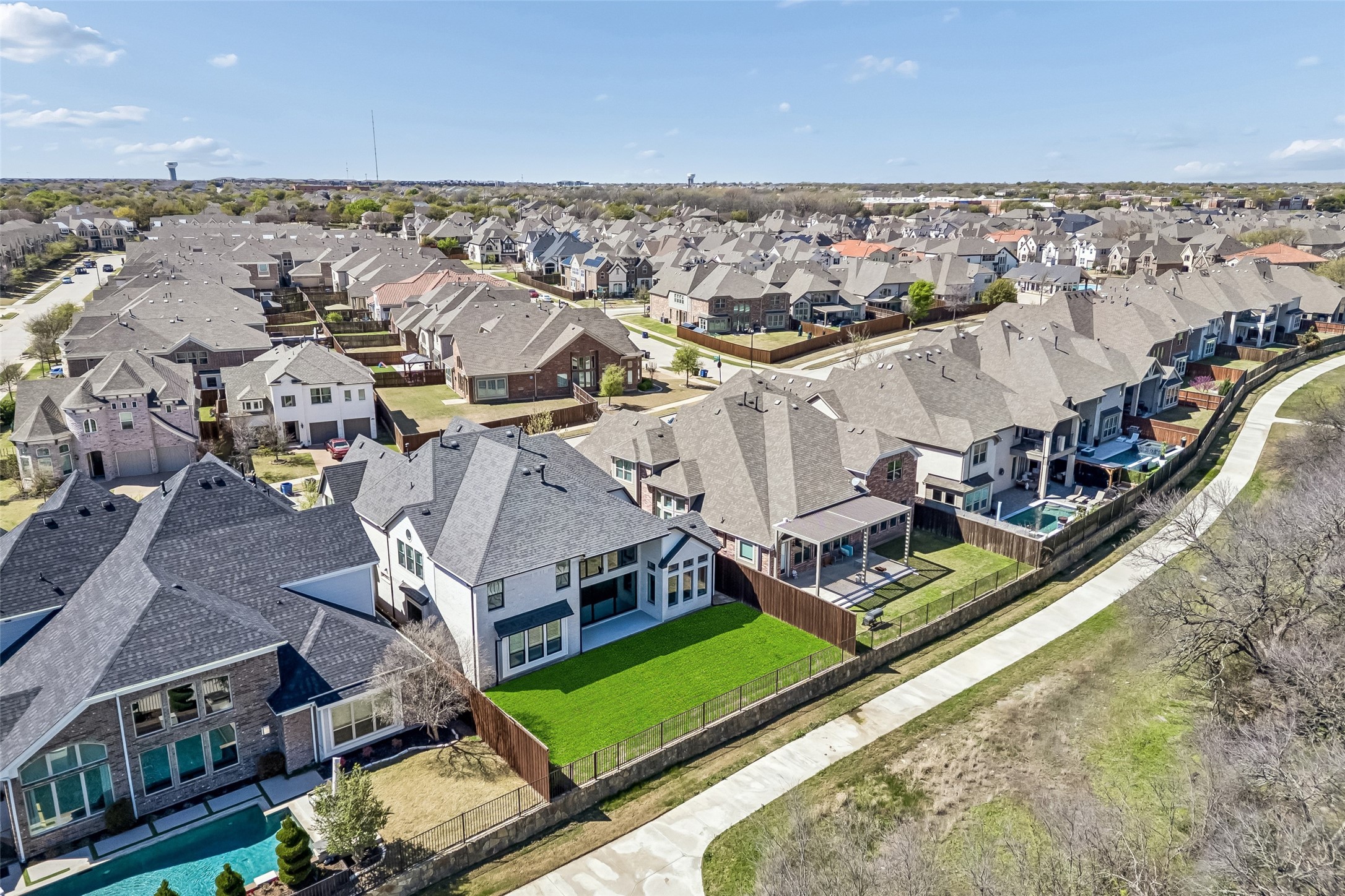 4913 Meadow Creek Drive Mckinney TX 75070
