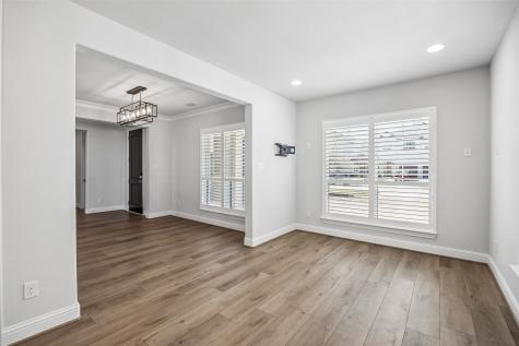 4913 Meadow Creek Drive Mckinney TX 75070