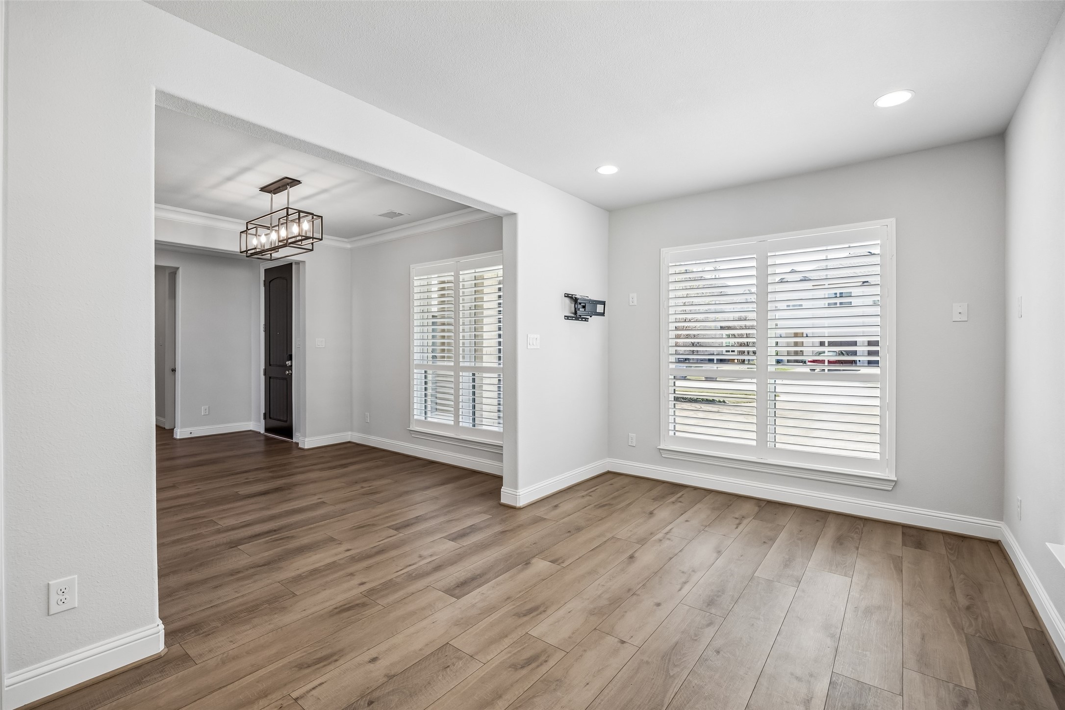 4913 Meadow Creek Drive Mckinney TX 75070