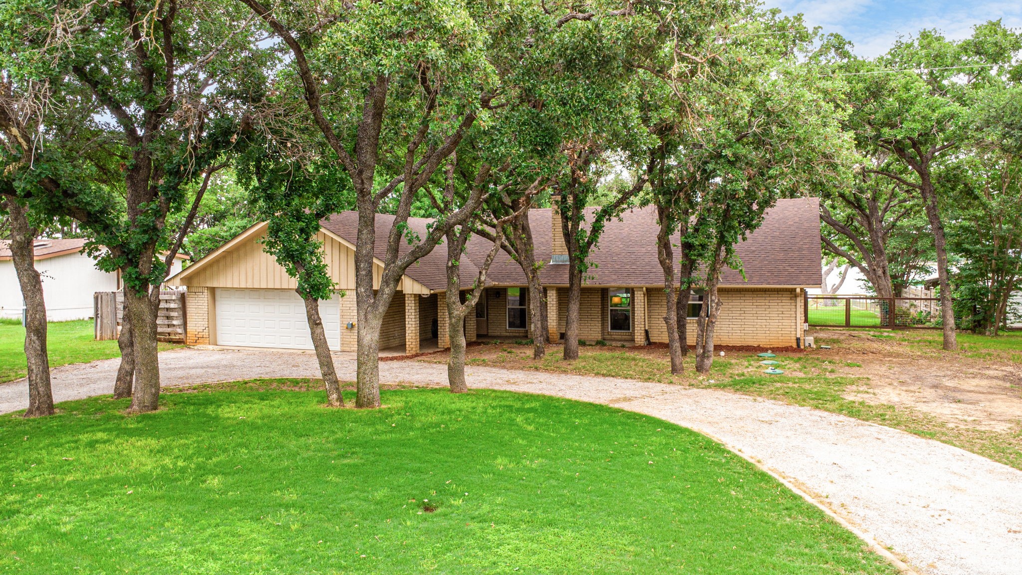 801 County Road 529 Eastland TX 76448