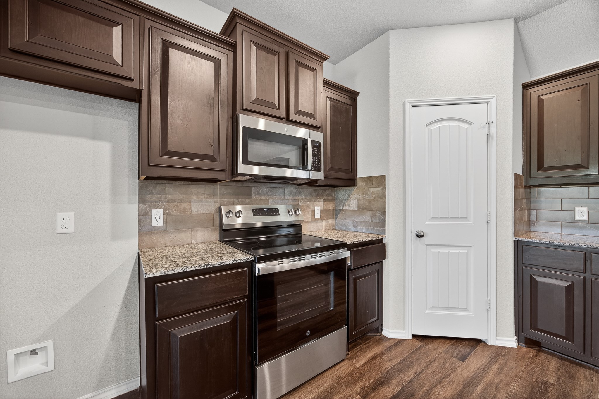 3905 Chippewa Court Granbury TX 76048