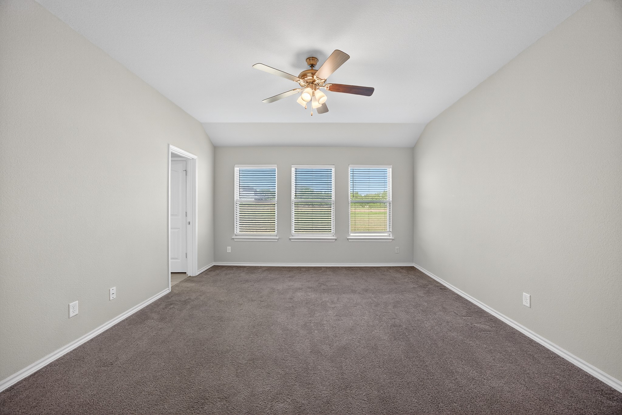 3905 Chippewa Court Granbury TX 76048