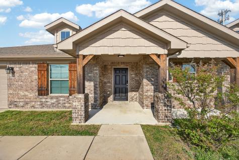 3905 Chippewa Court Granbury TX 76048