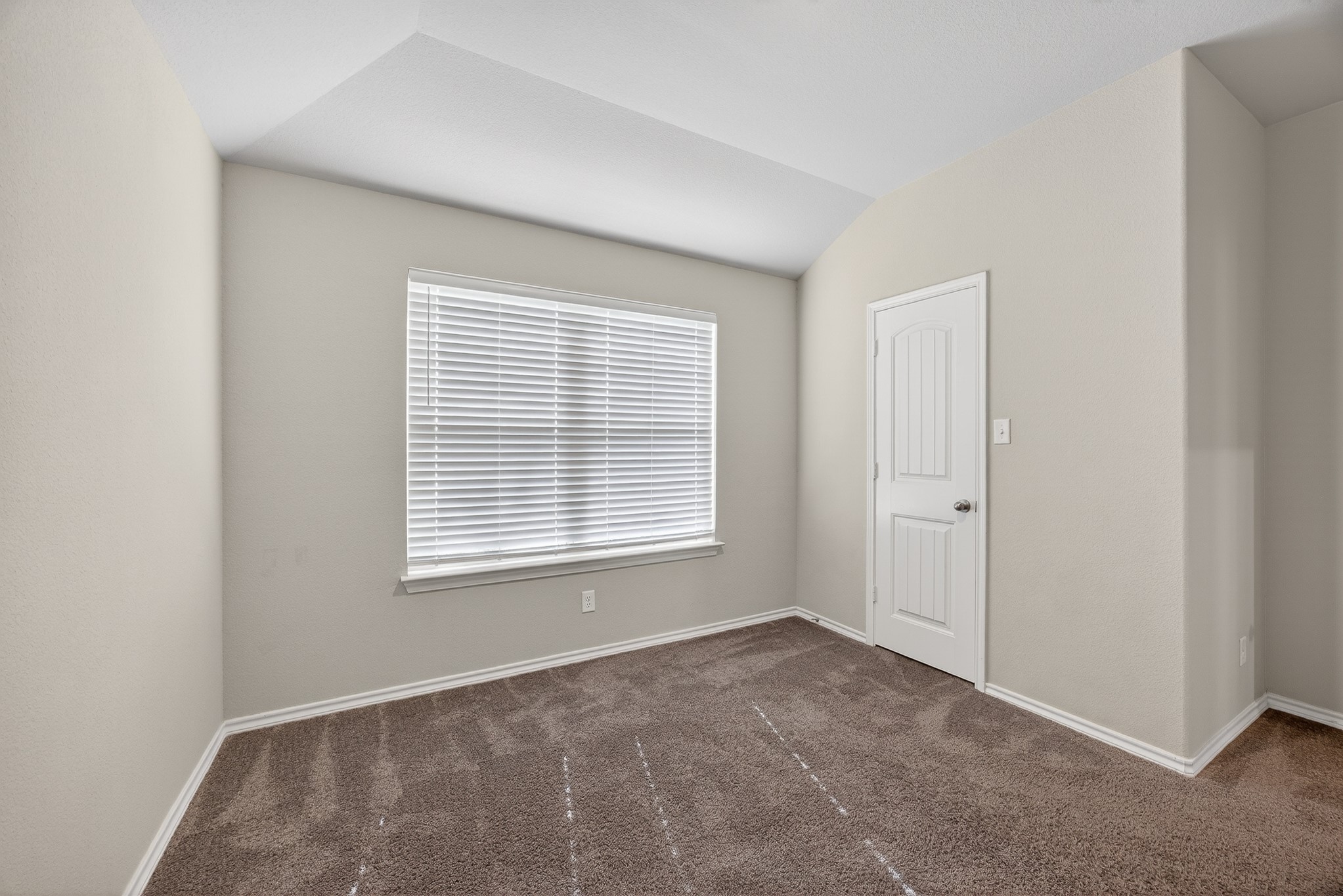3905 Chippewa Court Granbury TX 76048