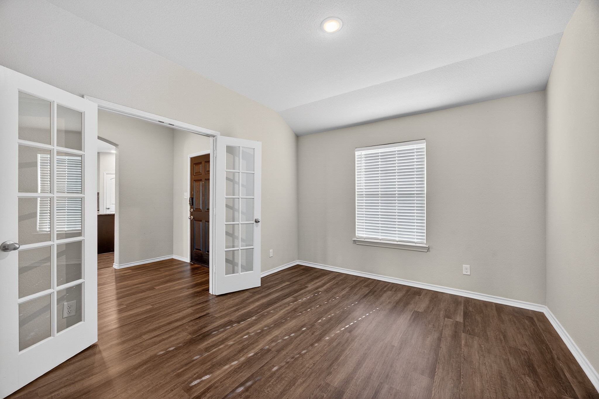 3905 Chippewa Court Granbury TX 76048