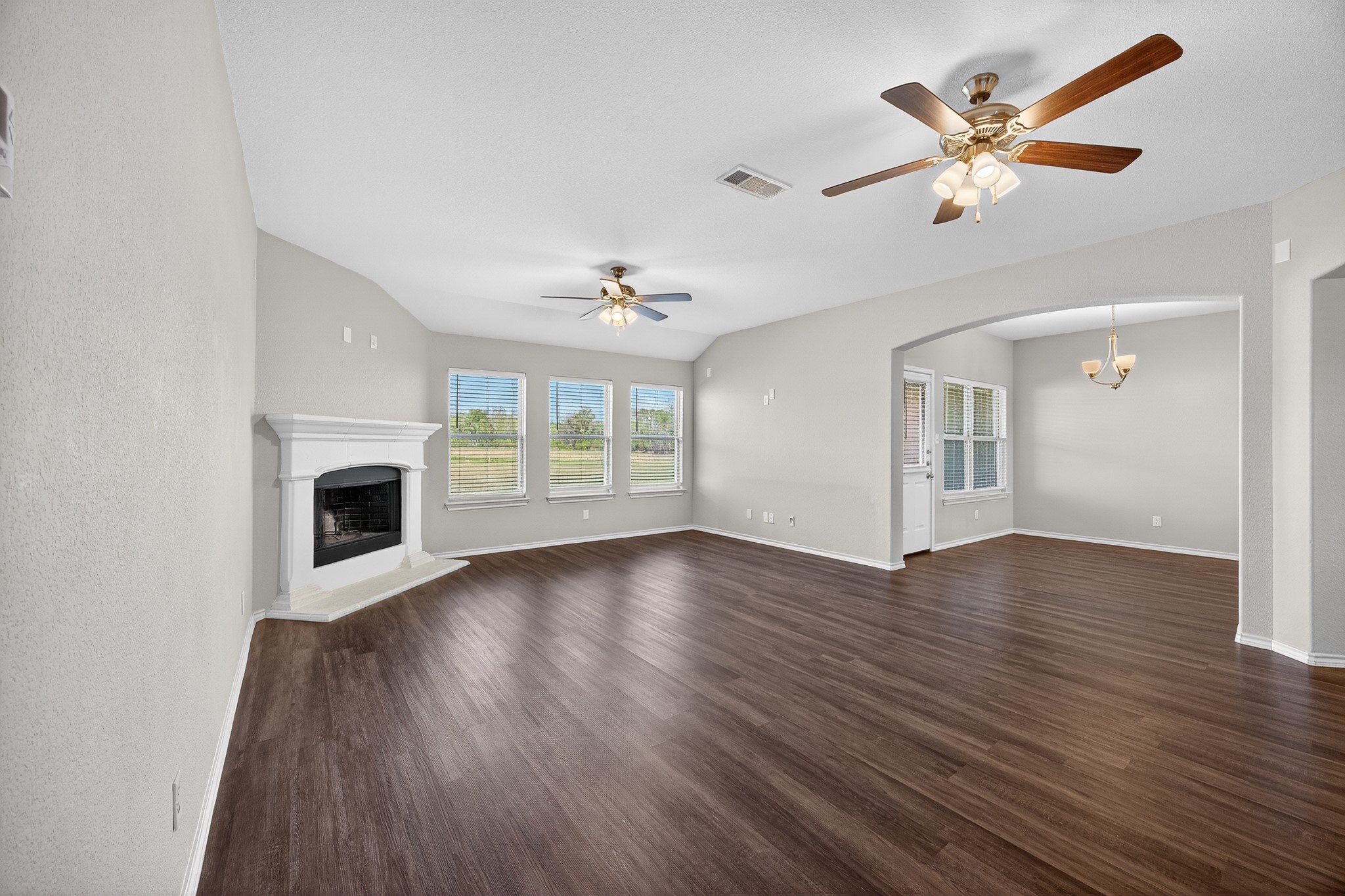 3905 Chippewa Court Granbury TX 76048