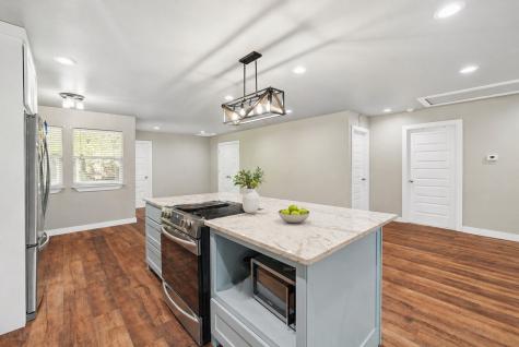 10011 Mill Valley Lane Dallas TX 75217