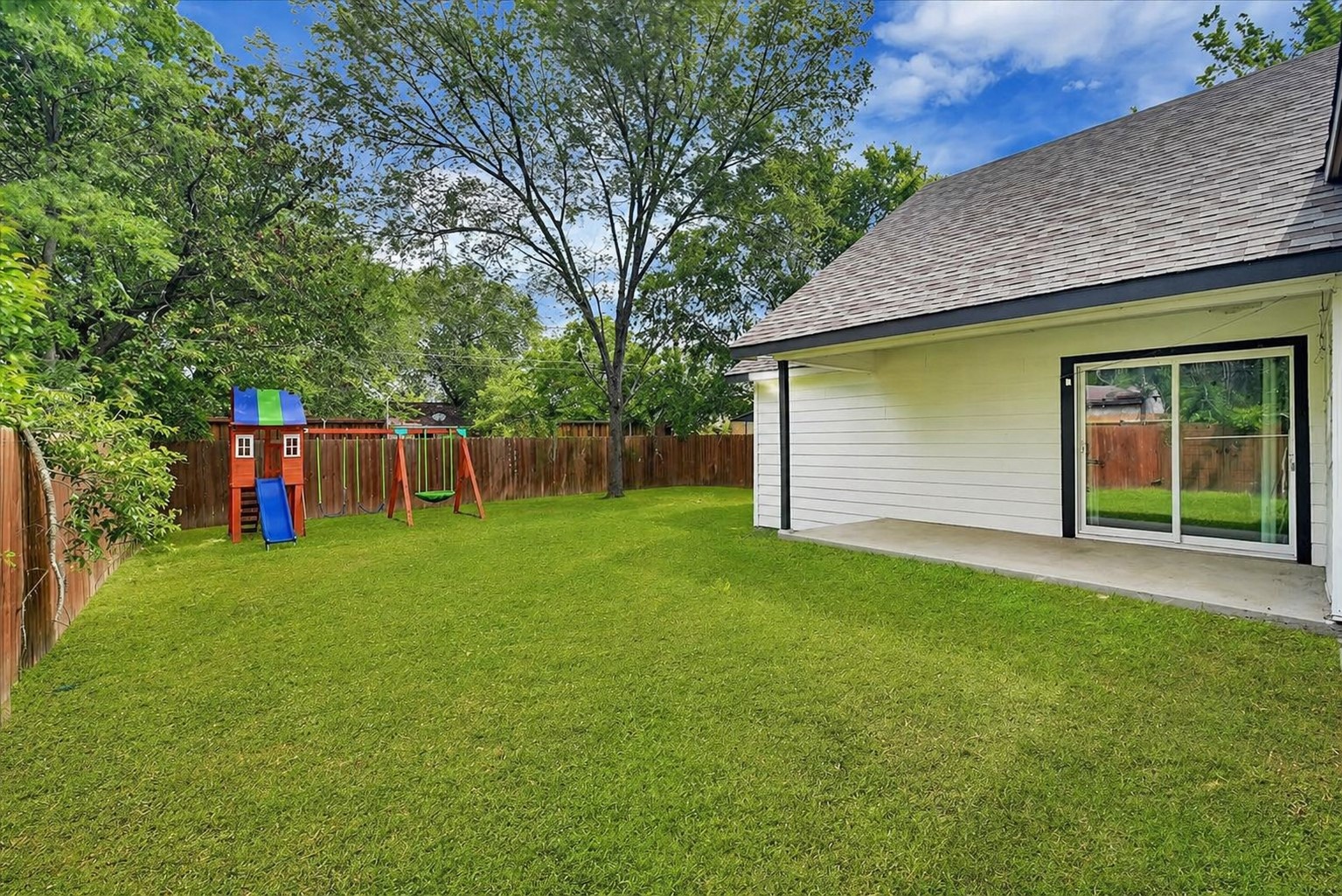 10011 Mill Valley Lane Dallas TX 75217