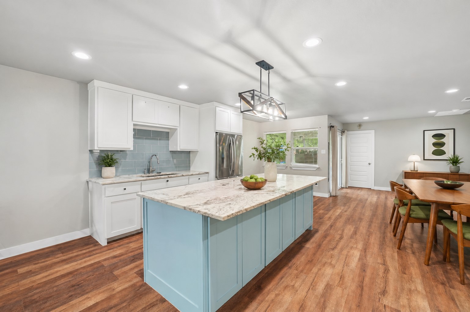 10011 Mill Valley Lane Dallas TX 75217