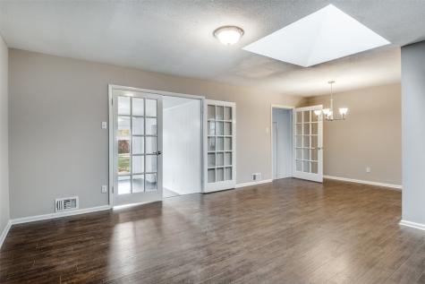 1325 Patricia Lane Garland TX 75042