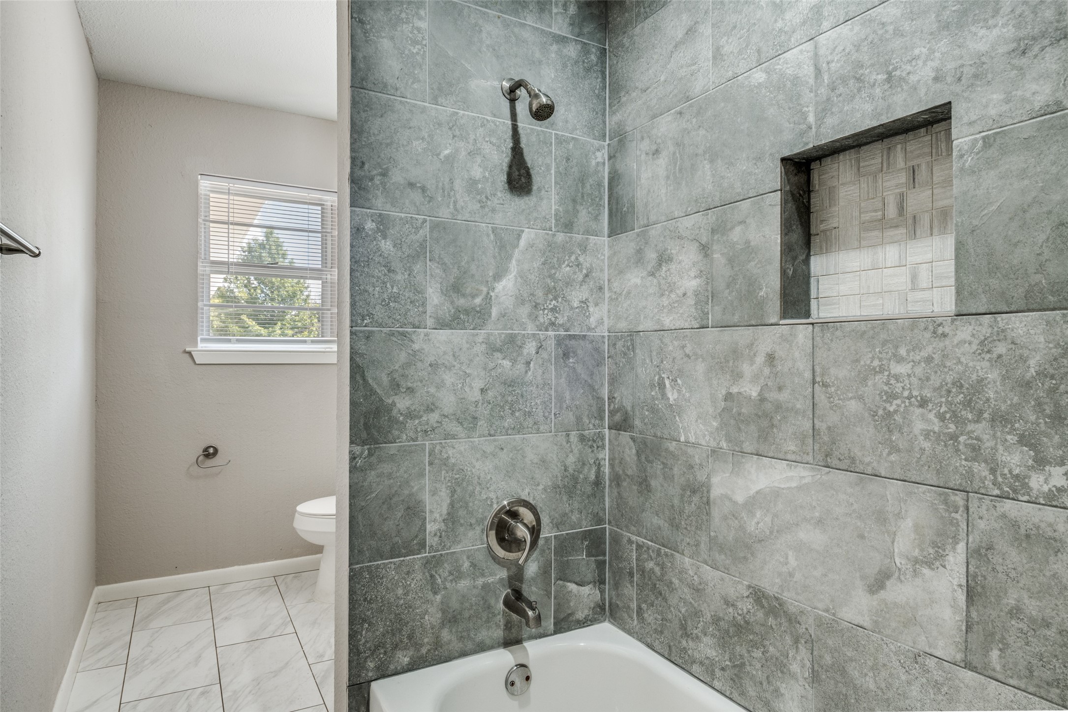 1325 Patricia Lane Garland TX 75042