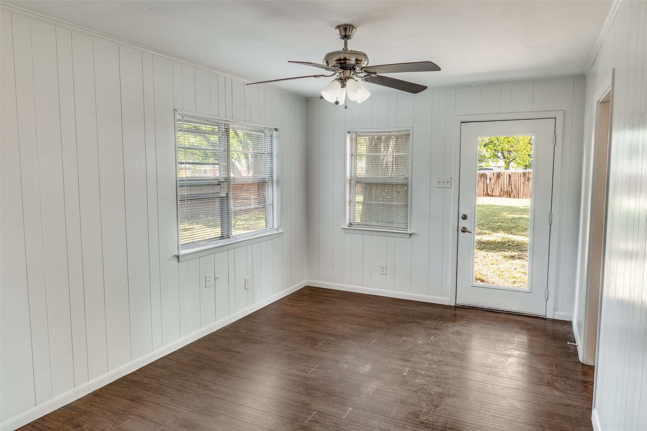 1325 Patricia Lane Garland TX 75042