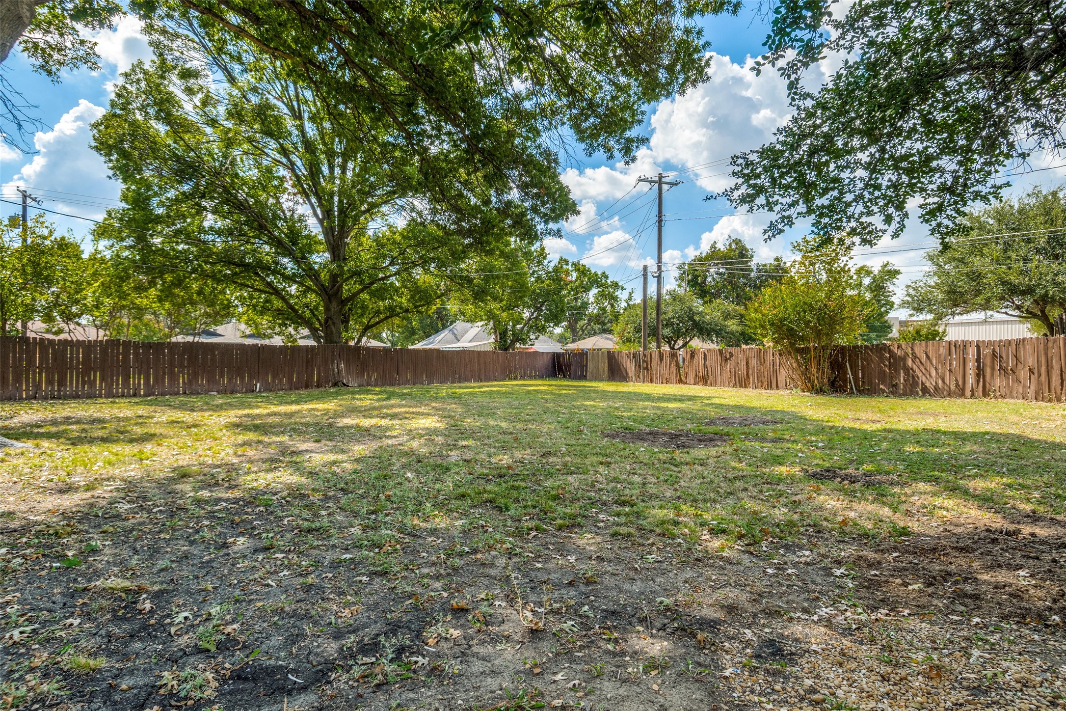 1325 Patricia Lane Garland TX 75042