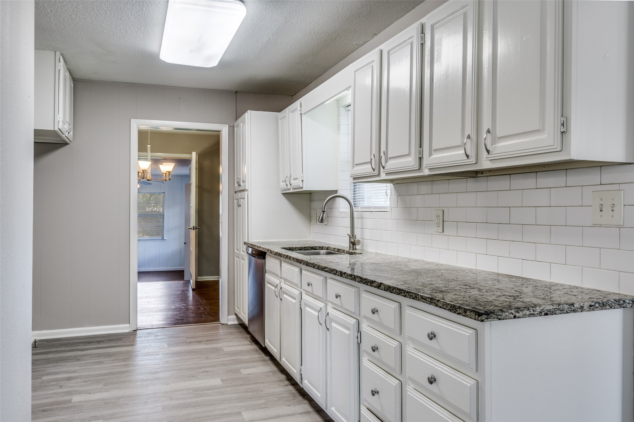 1325 Patricia Lane Garland TX 75042