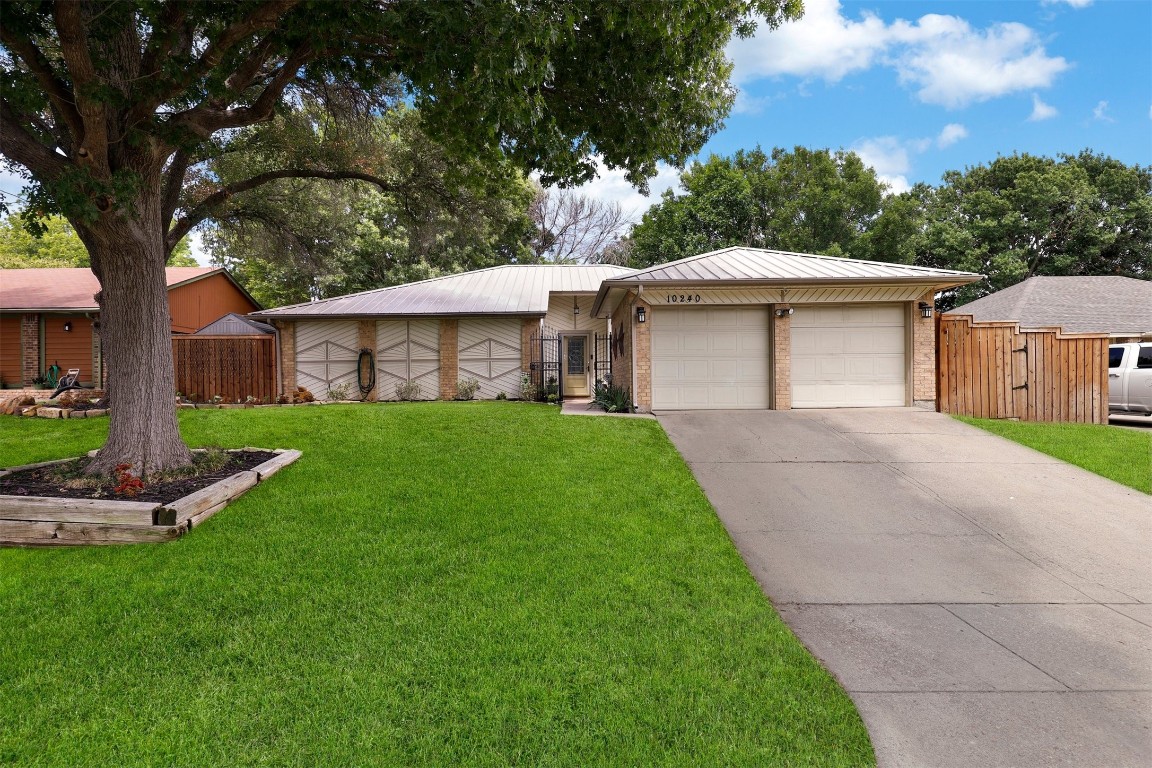 10240 Lone Pine Lane Fort Worth TX 76108