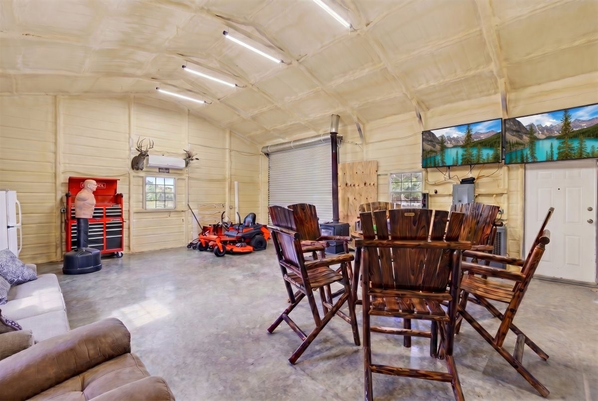 9968 County Road 1200 Athens TX 75751