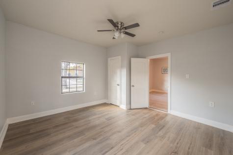 2141 S Jennings Avenue Fort Worth TX 76110