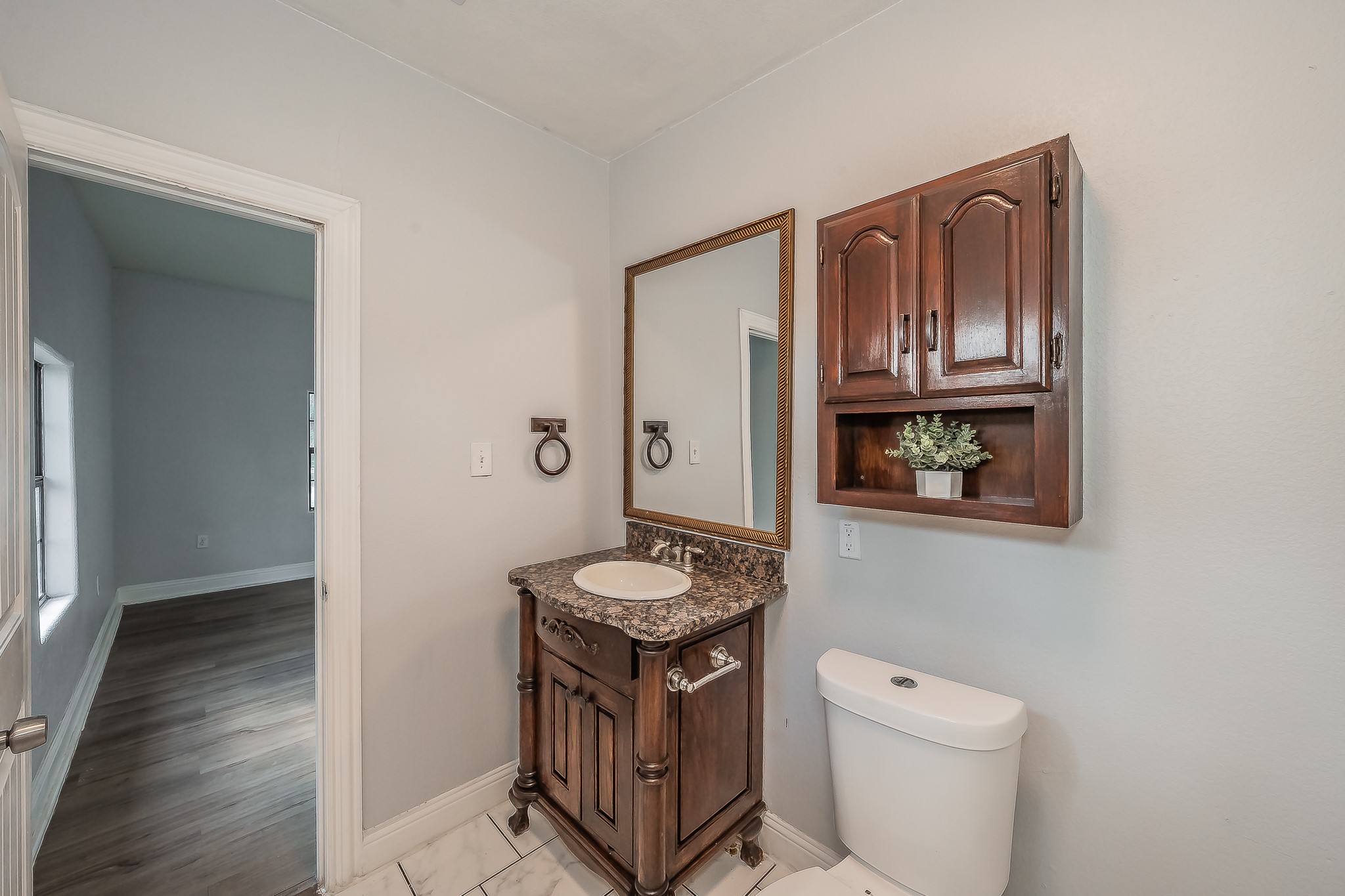 2141 S Jennings Avenue Fort Worth TX 76110