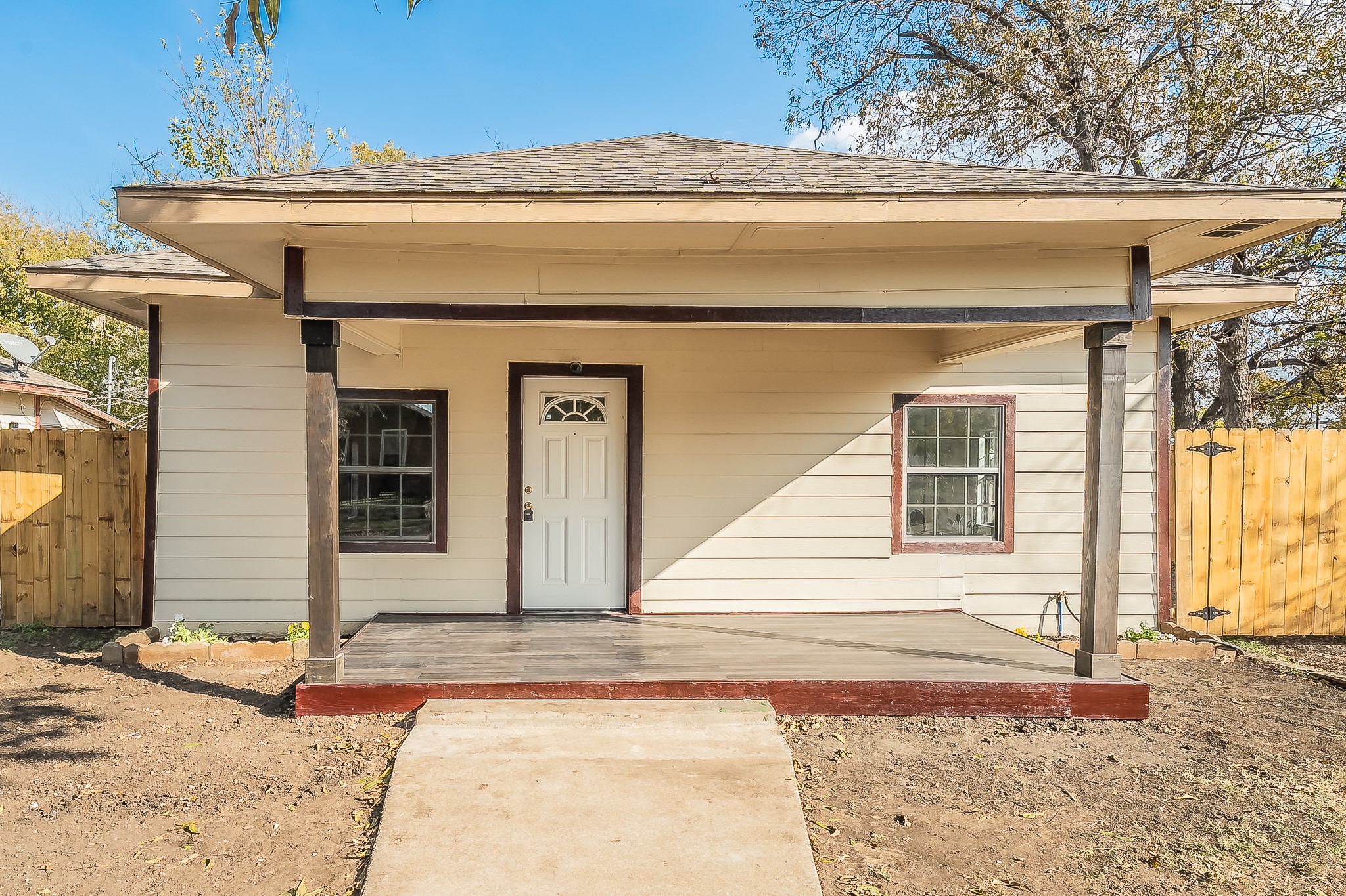 2141 S Jennings Avenue Fort Worth TX 76110