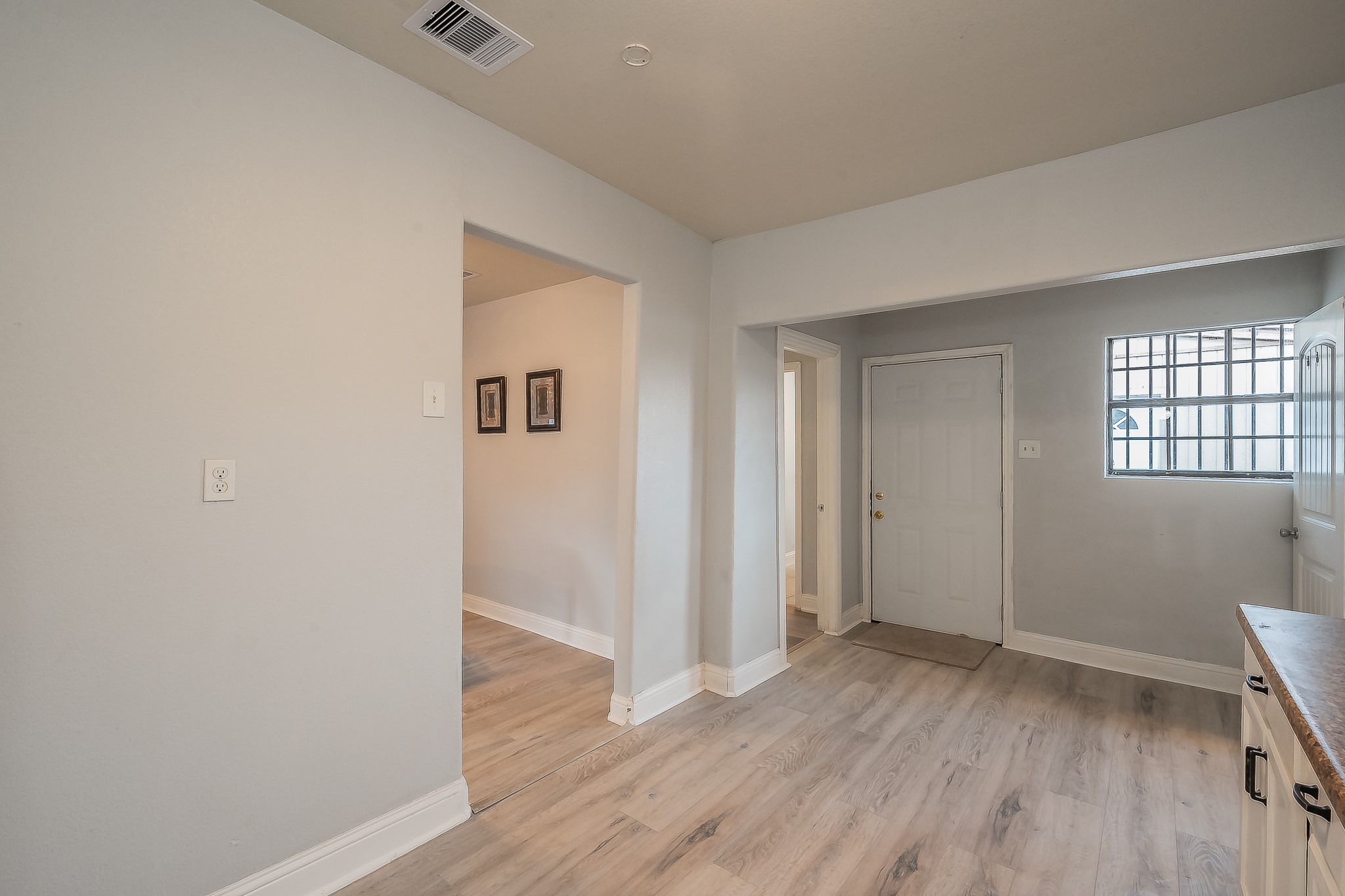 2141 S Jennings Avenue Fort Worth TX 76110