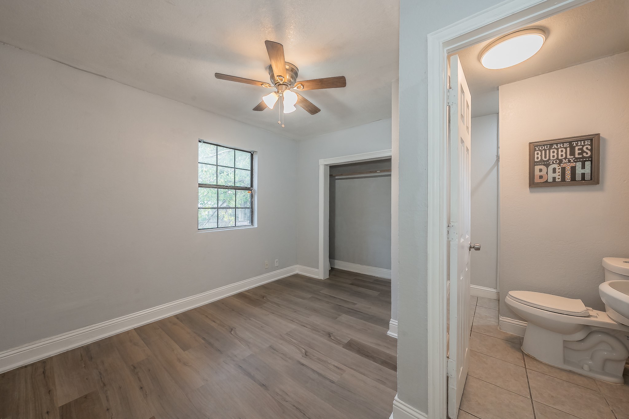 2141 S Jennings Avenue Fort Worth TX 76110