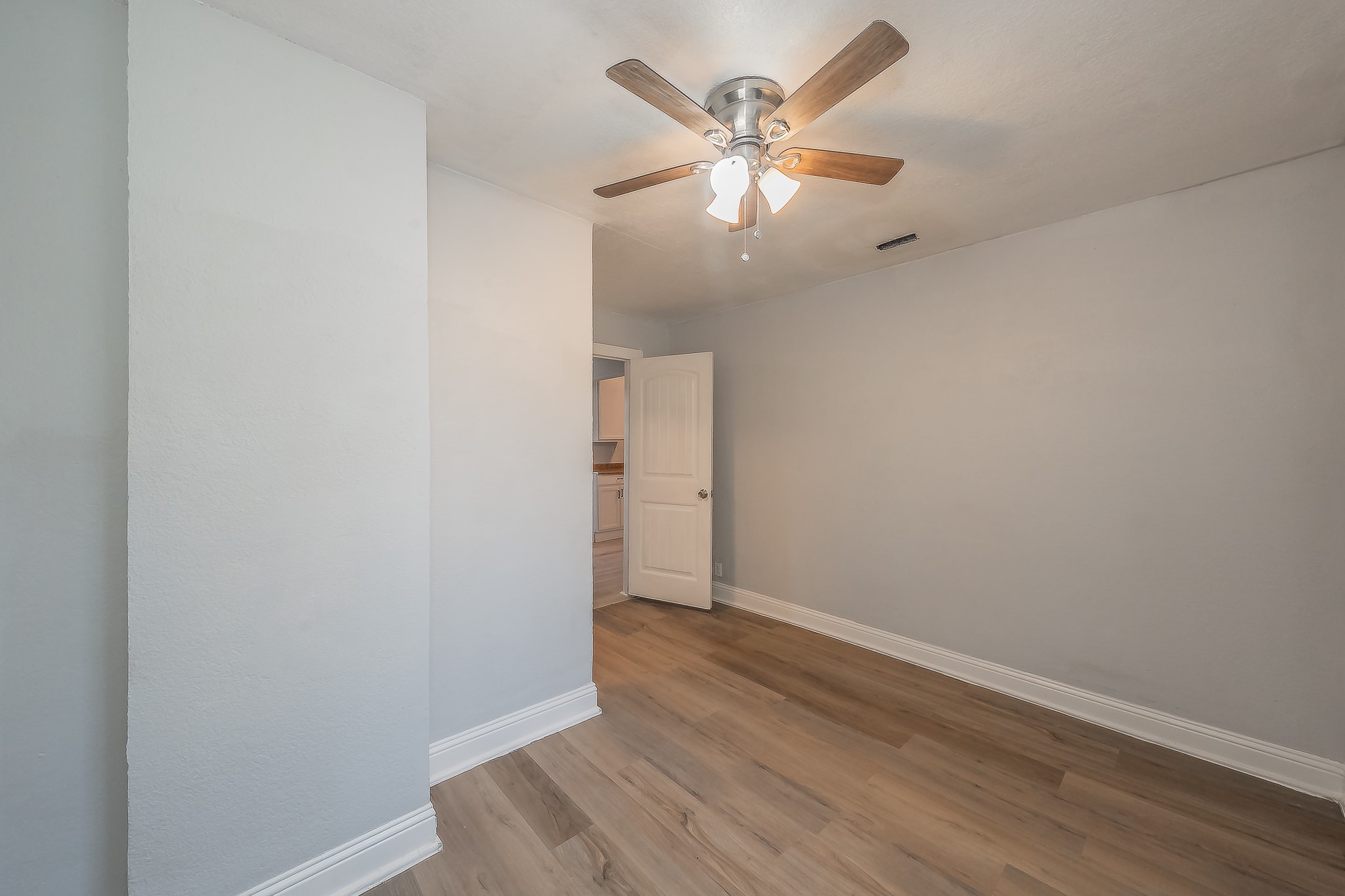 2141 S Jennings Avenue Fort Worth TX 76110