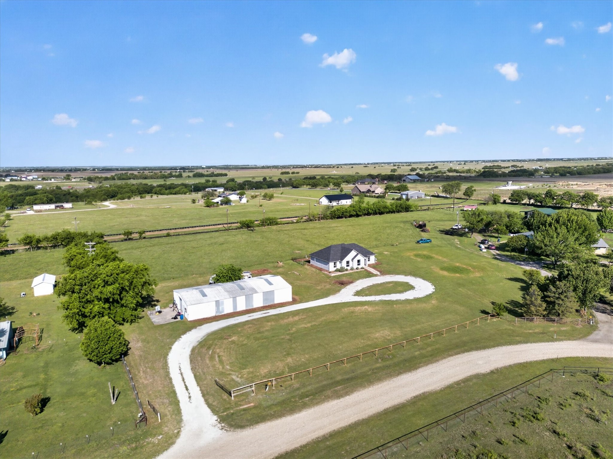 5130 Hillside Loop N Justin TX 76247