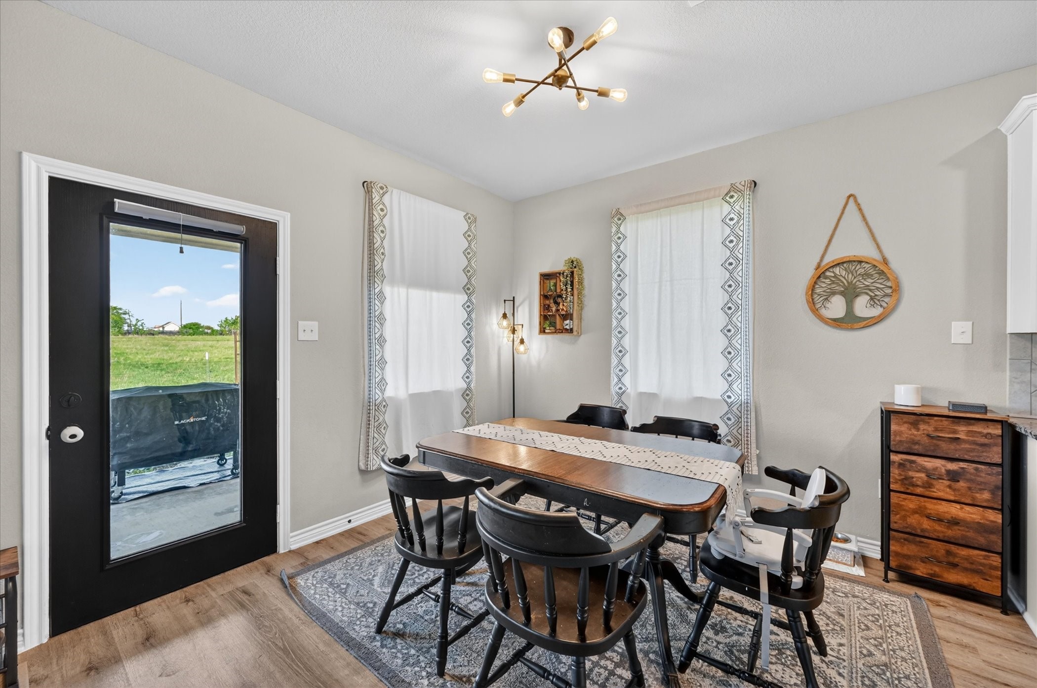 5130 Hillside Loop N Justin TX 76247