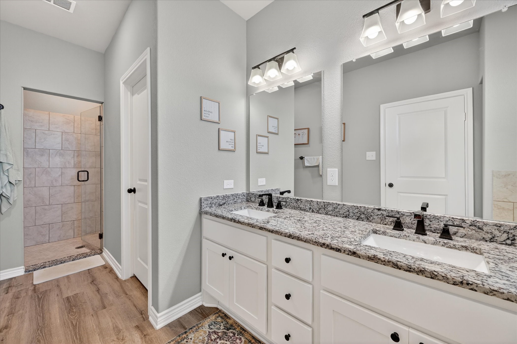 5130 Hillside Loop N Justin TX 76247