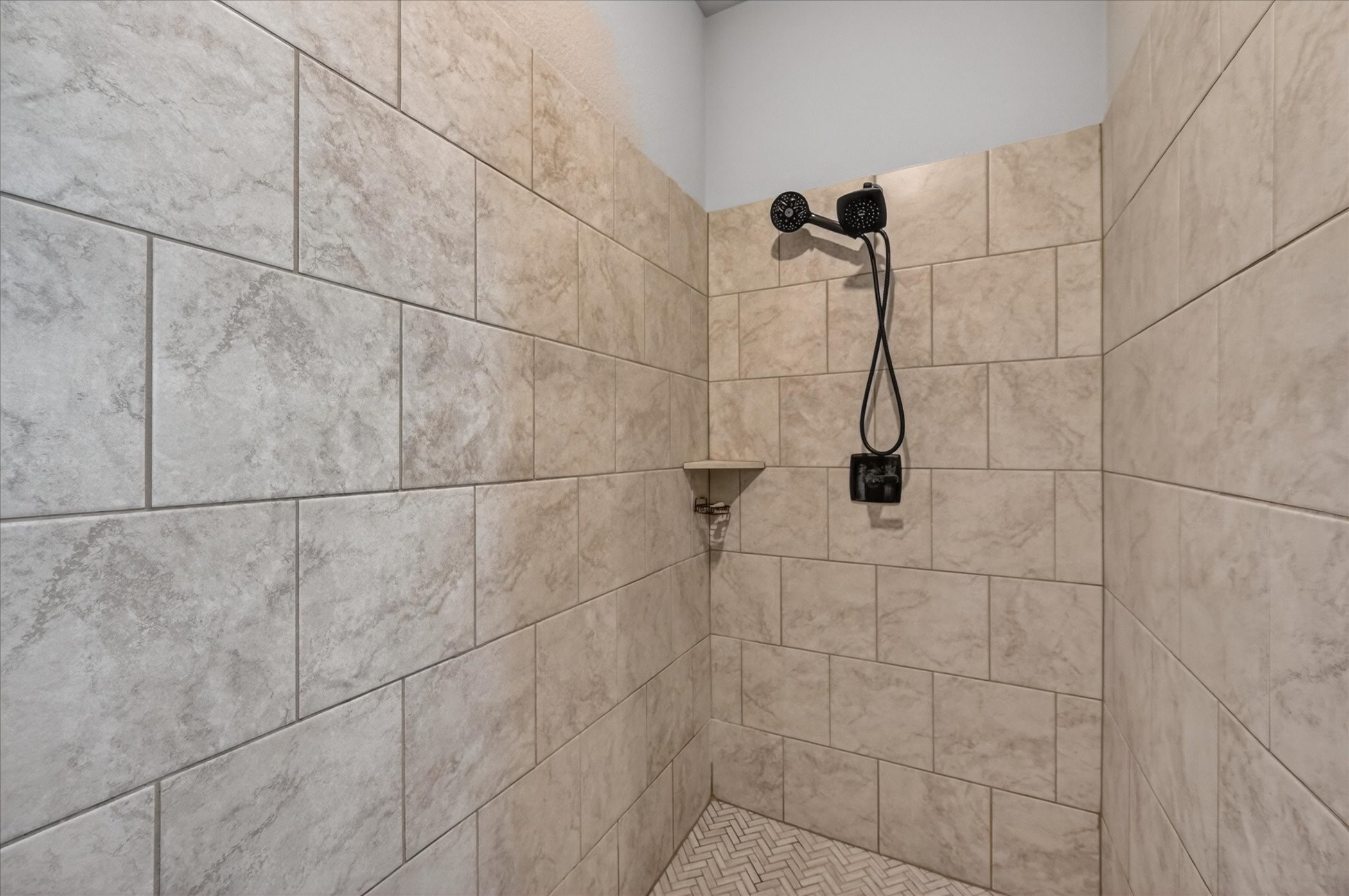 5130 Hillside Loop N Justin TX 76247