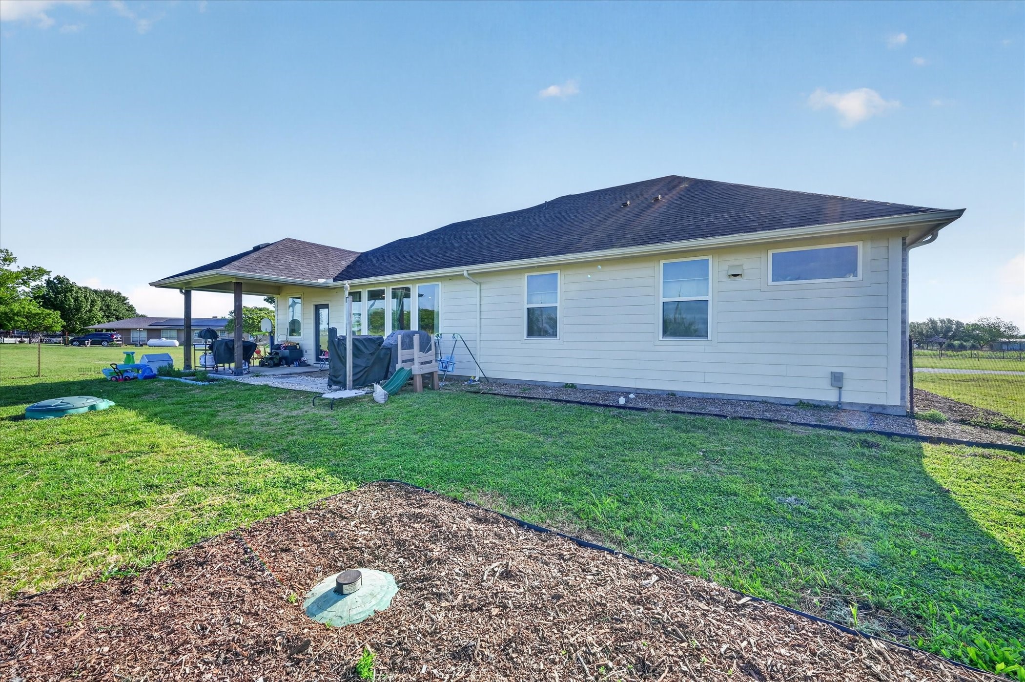 5130 Hillside Loop N Justin TX 76247