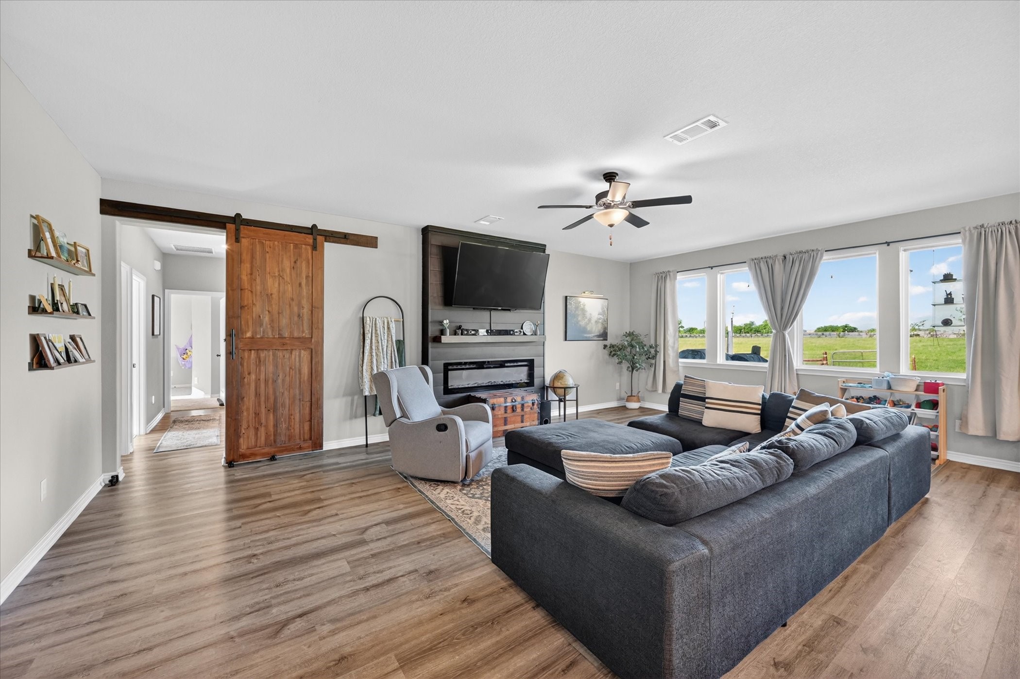 5130 Hillside Loop N Justin TX 76247