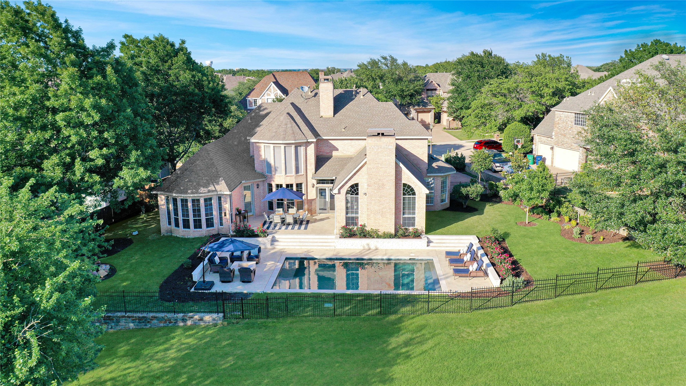 5204 N Meadow Ridge Circle Mckinney TX 75072