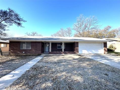 2305 11th Street Brownwood TX 76801