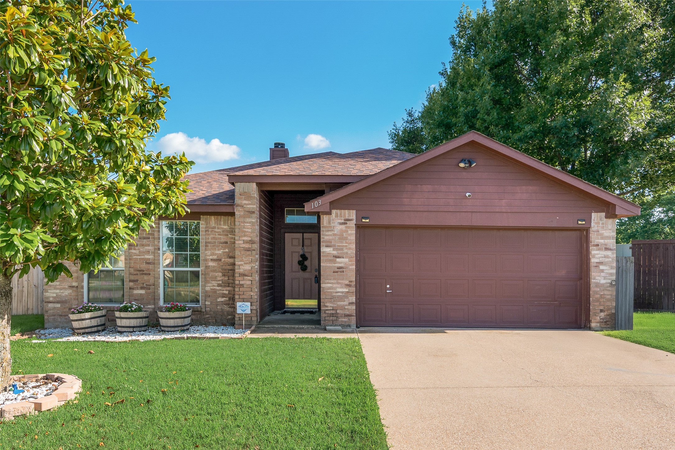 103 Comfort Court Waxahachie TX 75165