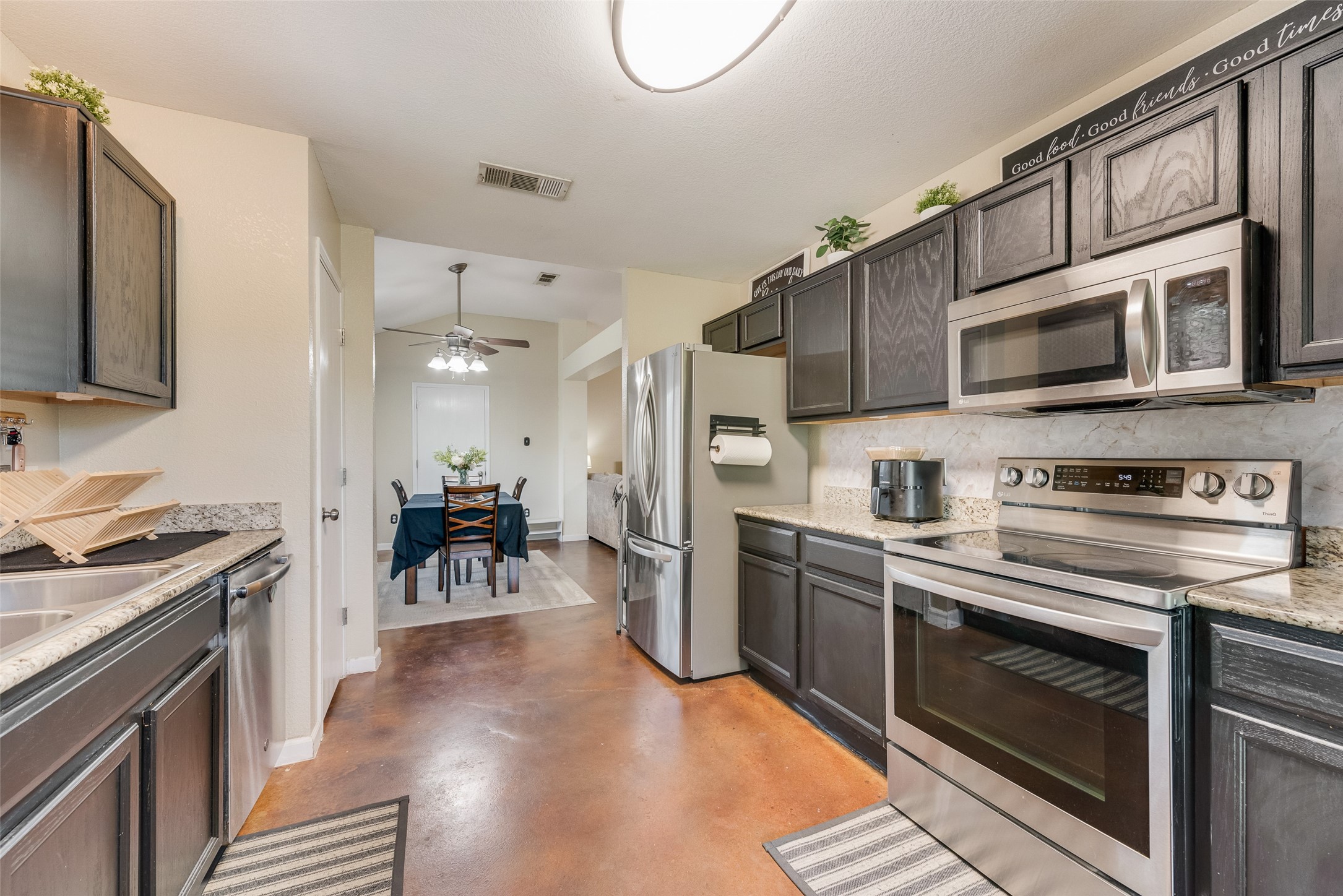 103 Comfort Court Waxahachie TX 75165