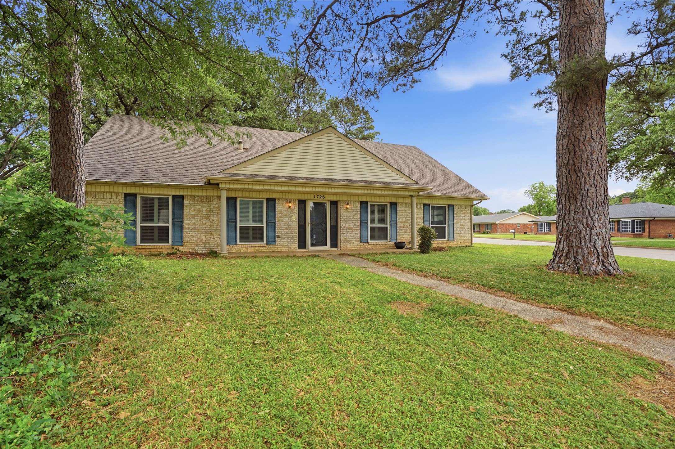 1726 Venetian Circle Arlington TX 76013