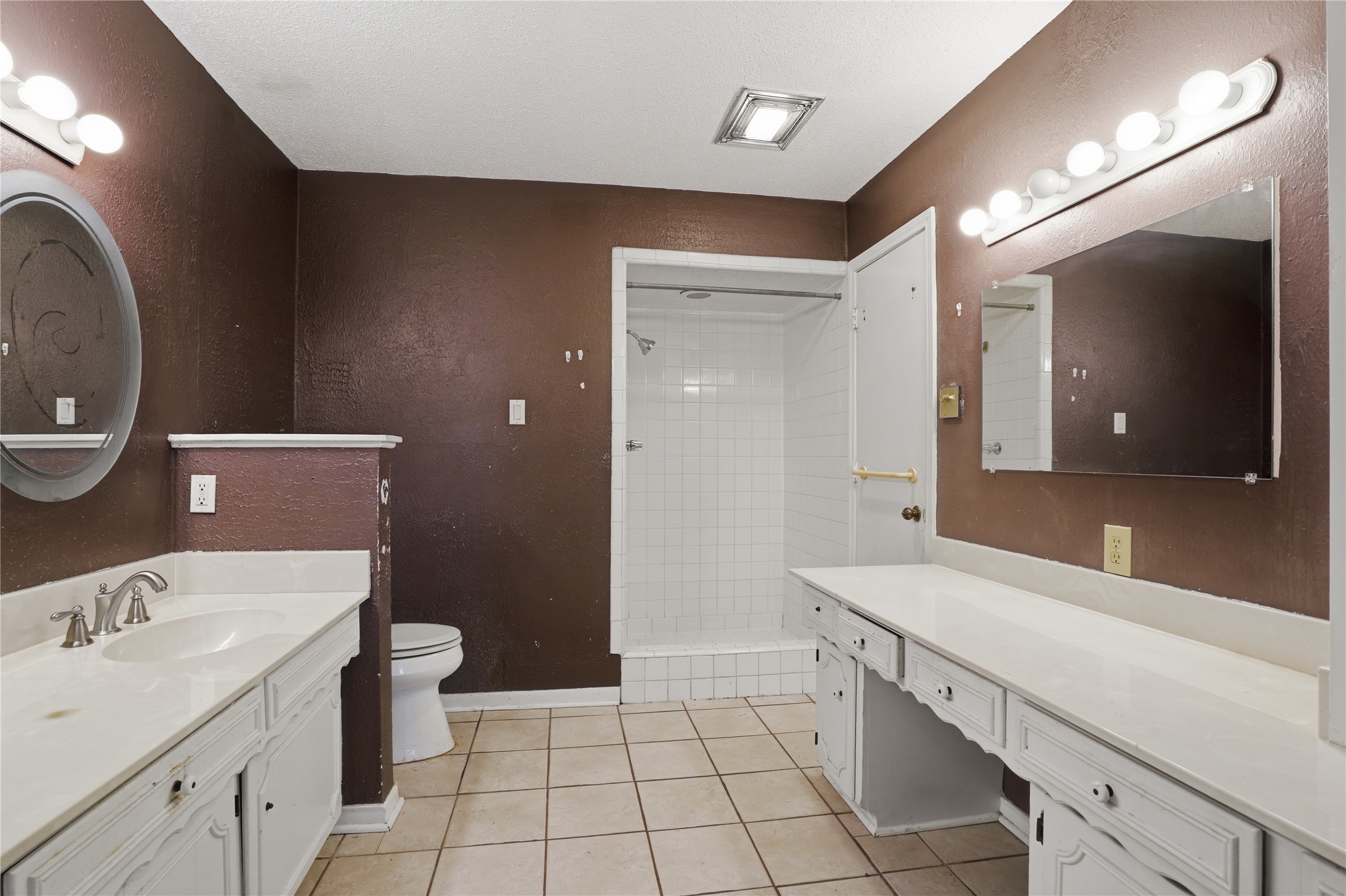 1726 Venetian Circle Arlington TX 76013
