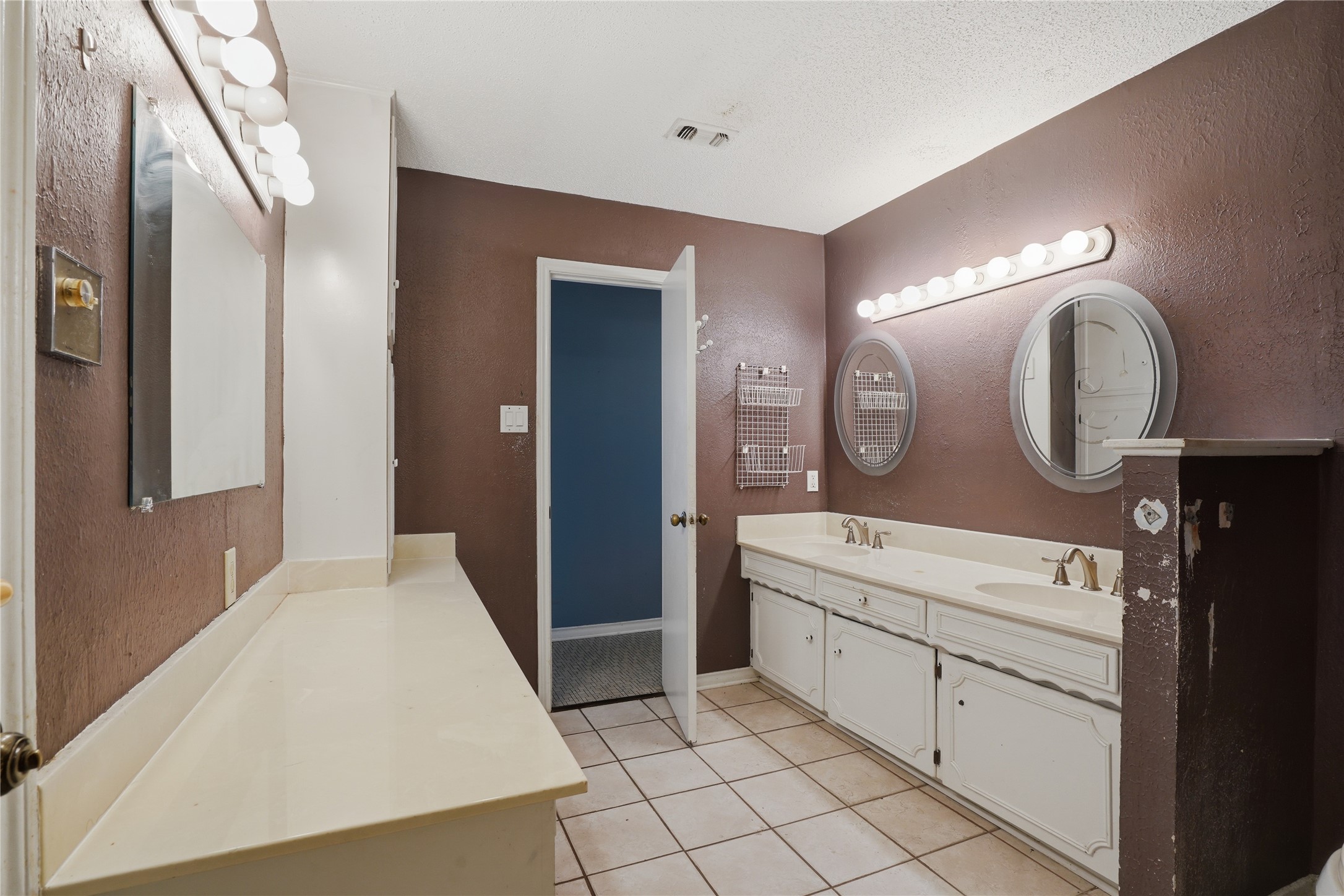 1726 Venetian Circle Arlington TX 76013