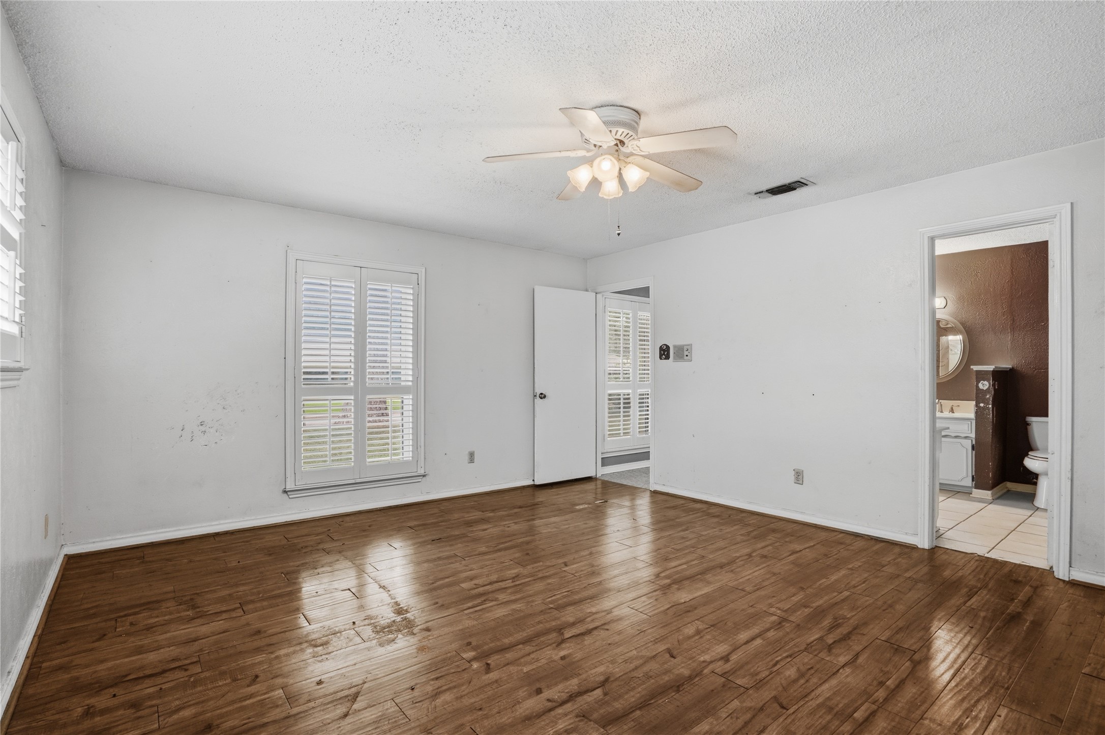 1726 Venetian Circle Arlington TX 76013