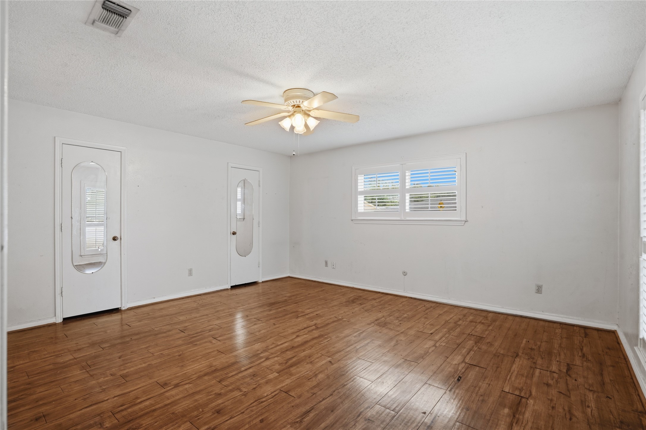 1726 Venetian Circle Arlington TX 76013