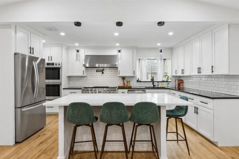 2133 Ebbtide Lane Dallas TX 75224