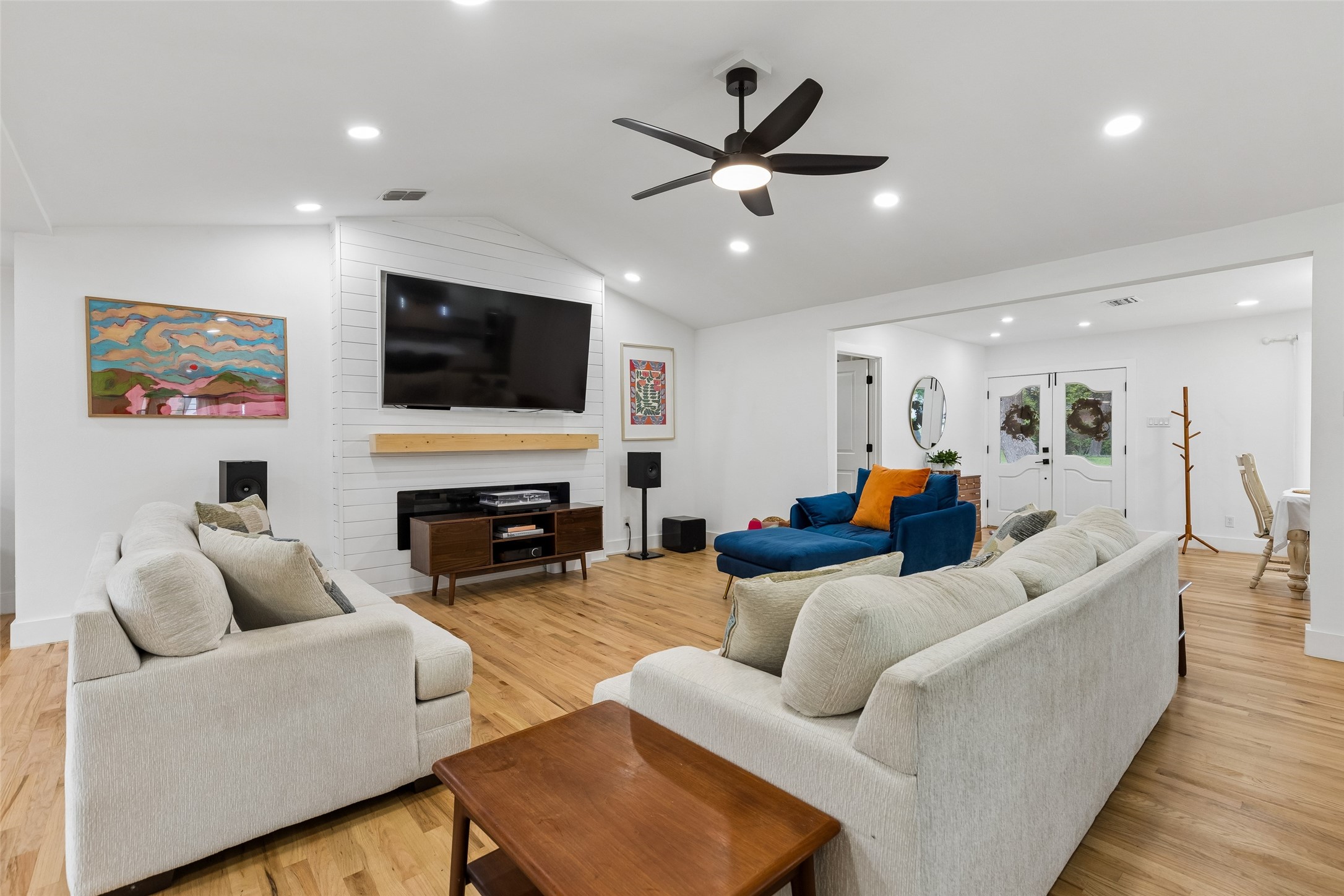 2133 Ebbtide Lane Dallas TX 75224