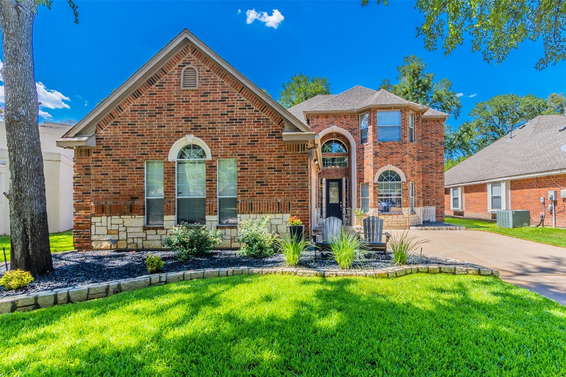 5933 Riverbend Place Fort Worth TX 76112