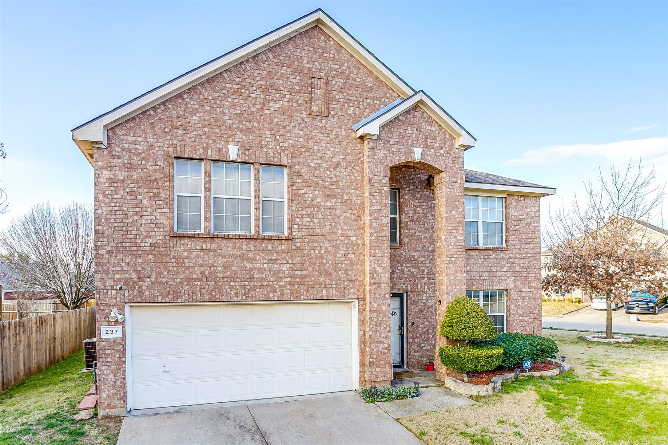 237 Lincoln Lane Crowley TX 76036
