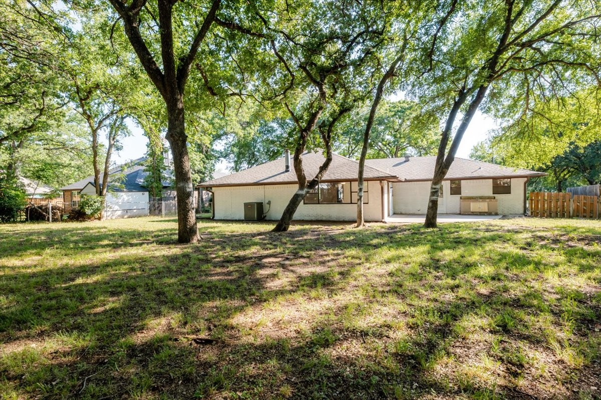 1416 Cheyenne Trail Granbury TX 76048
