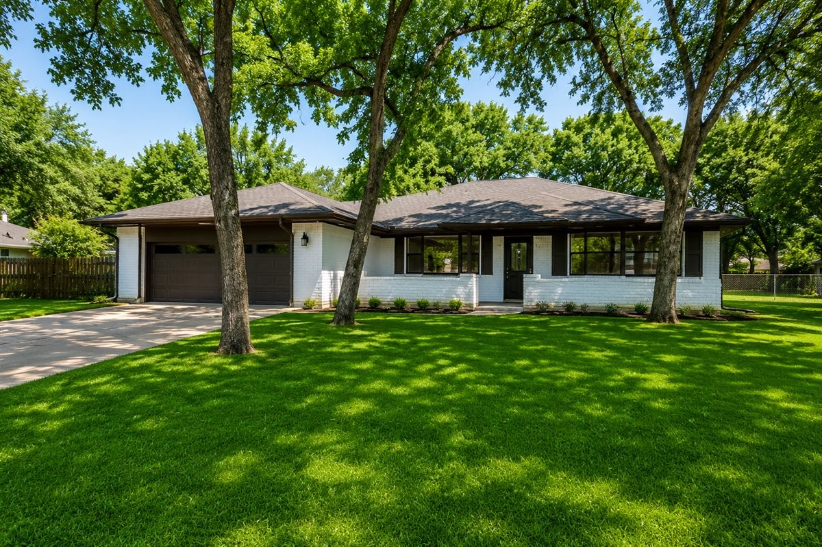 1416 Cheyenne Trail Granbury TX 76048