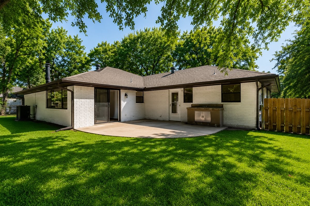 1416 Cheyenne Trail Granbury TX 76048