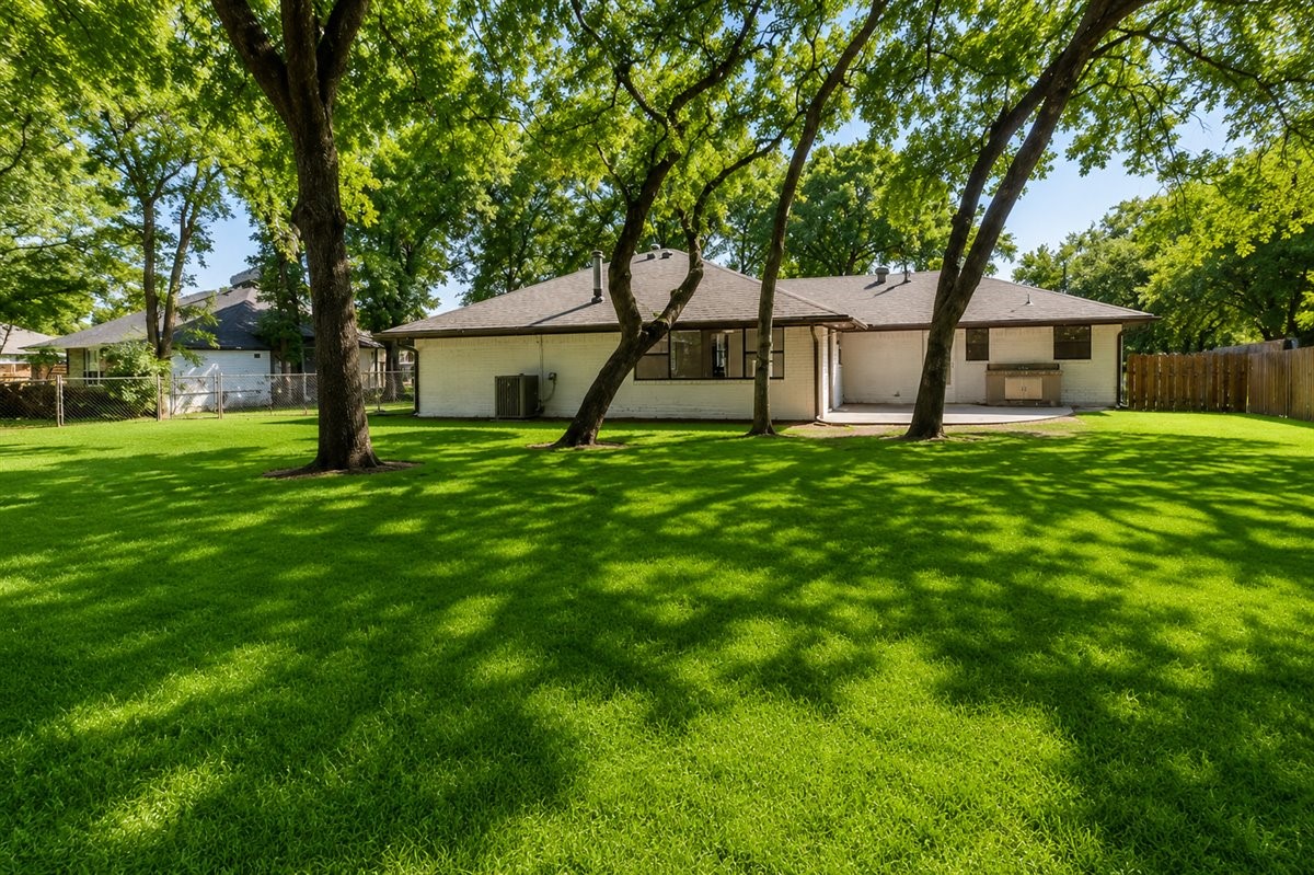 1416 Cheyenne Trail Granbury TX 76048